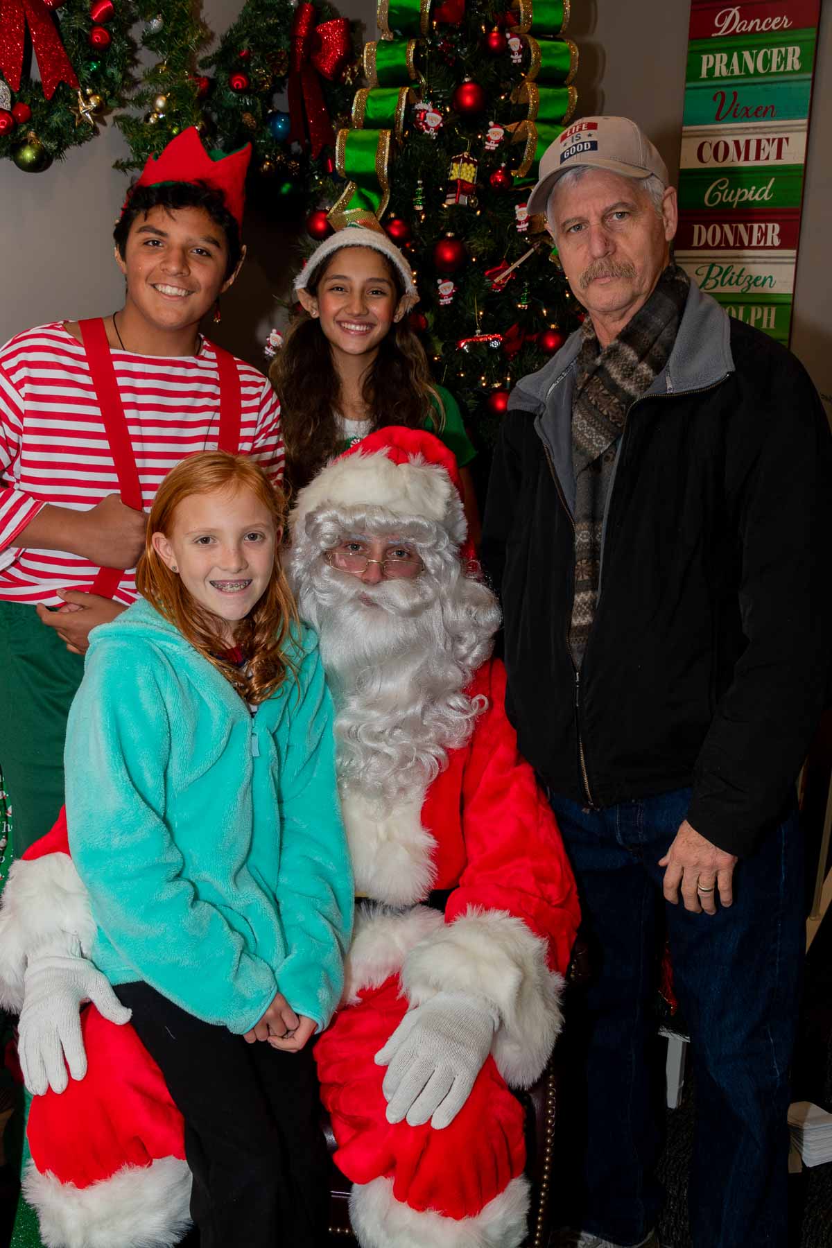 Toluca Lake XMAS-4