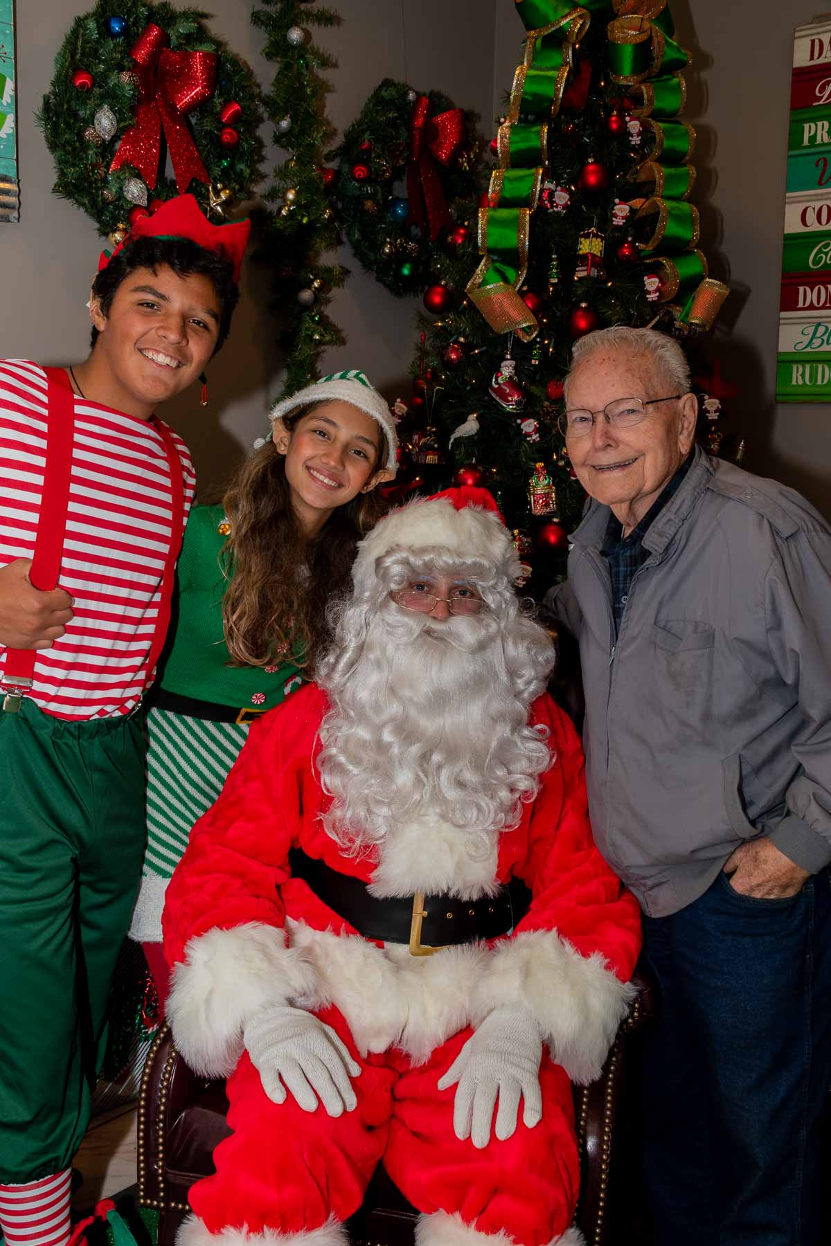 Toluca Lake XMAS-68