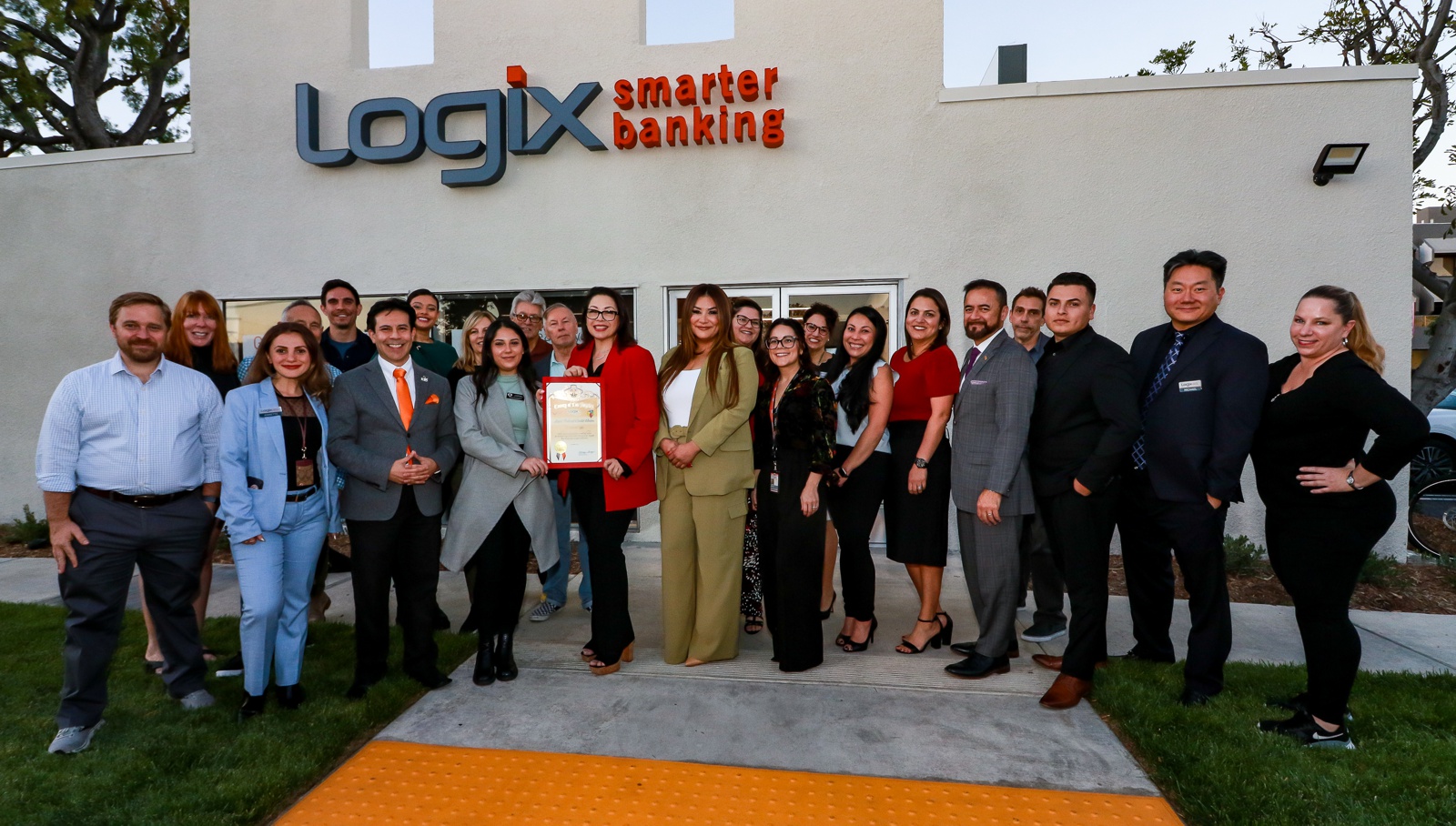 Logix Toluca Lake Ribbon Cutting-14