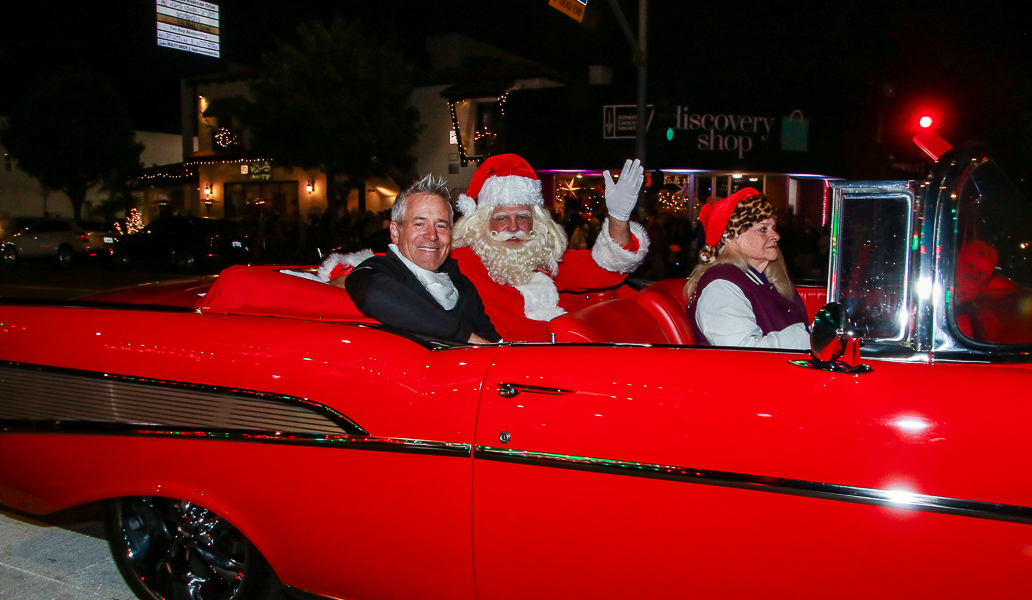 Toluca Lake Christmas Tree 2023 Lighting © (Ross A Benson)